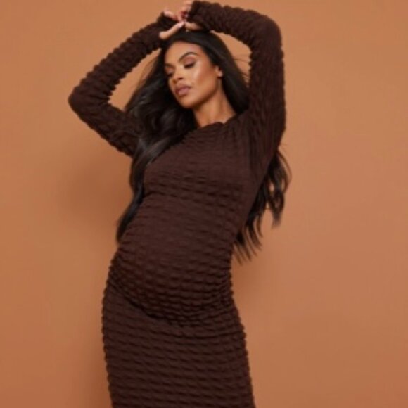 BNWT PrettyLittleThing Maternity Chocolate Bubble Textured Midaxi Dress - Picture 1 of 2
